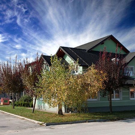 Rooms En Krajcar Церкница Екстериор снимка