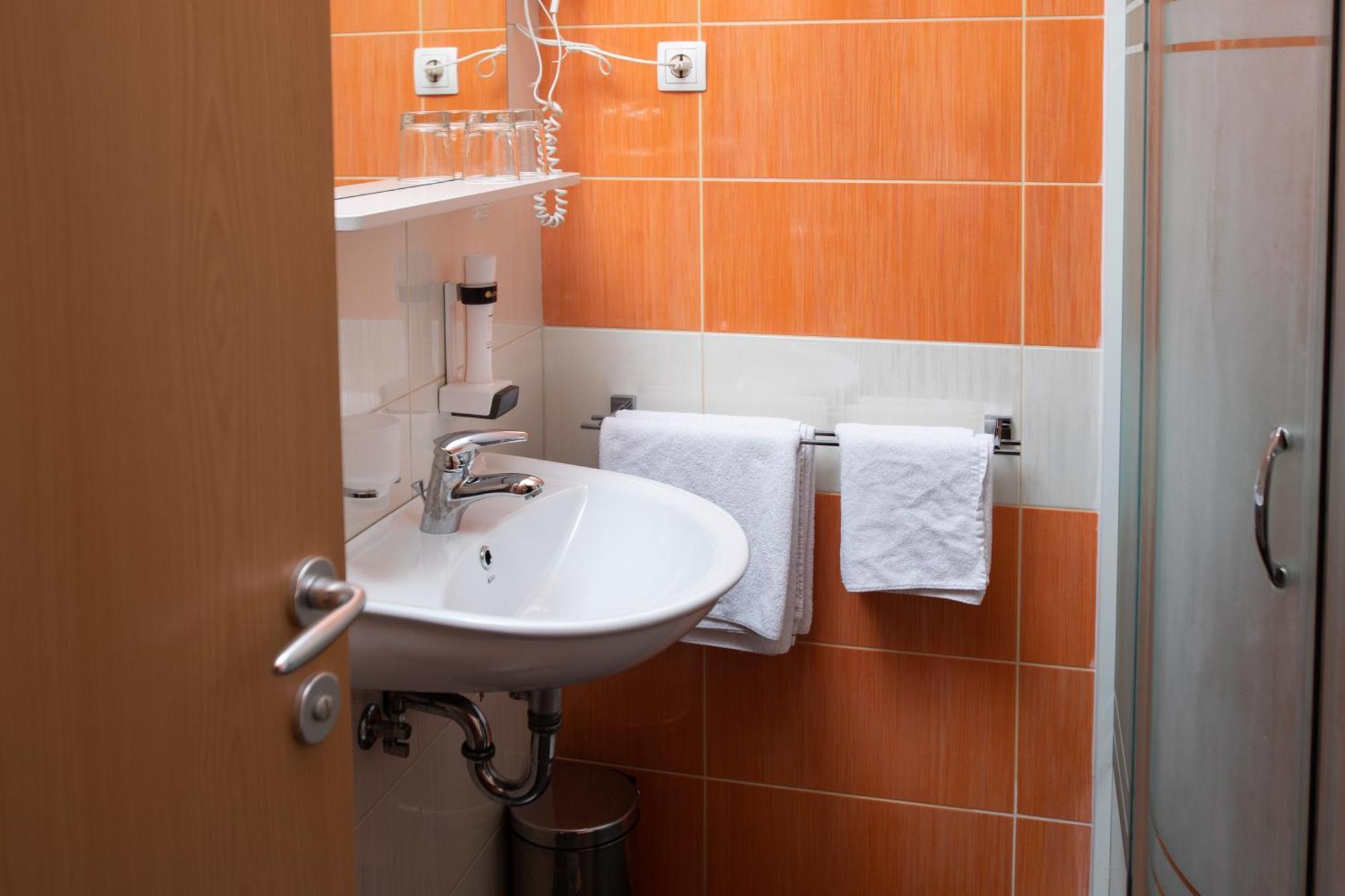 Rooms En Krajcar Церкница Екстериор снимка